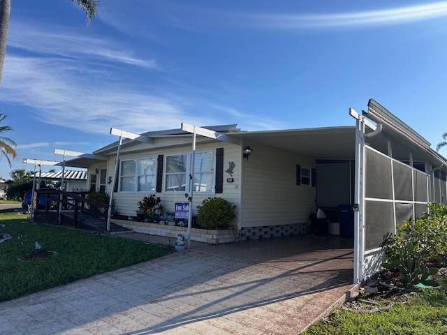 Ellenton, FL Mobile Home for Sale located at 3812 Morningside Dr N Colony Cove